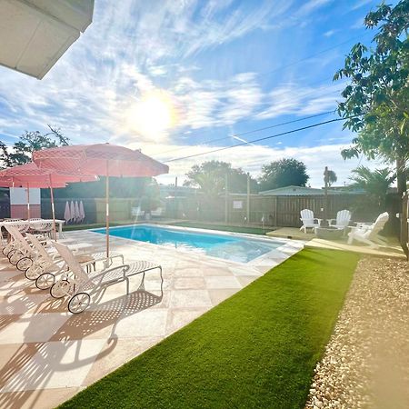 Luxury Villa 3 Blocks From The Beach With Pool A Fire Pit And Outdoor Oasis Cape Canaveral Eksteriør bilde
