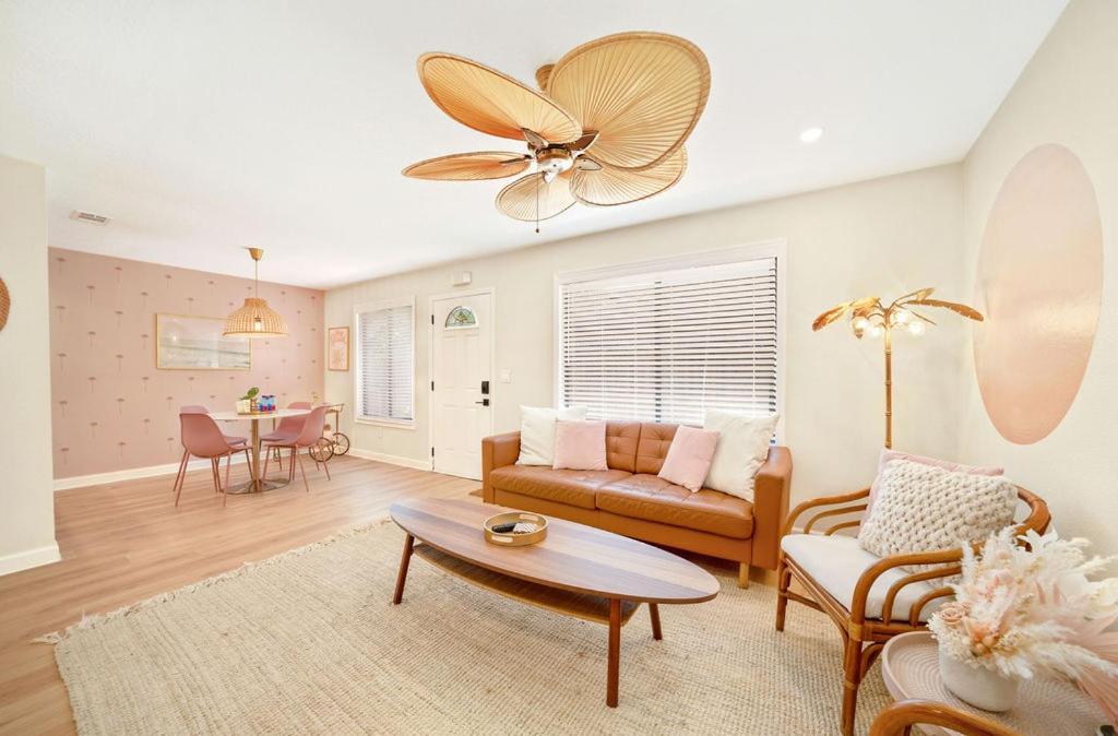 Luxury Villa 3 Blocks From The Beach With Pool A Fire Pit And Outdoor Oasis Cape Canaveral Eksteriør bilde
