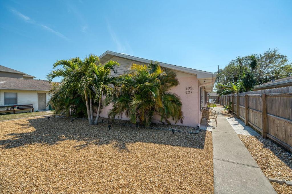Luxury Villa 3 Blocks From The Beach With Pool A Fire Pit And Outdoor Oasis Cape Canaveral Eksteriør bilde